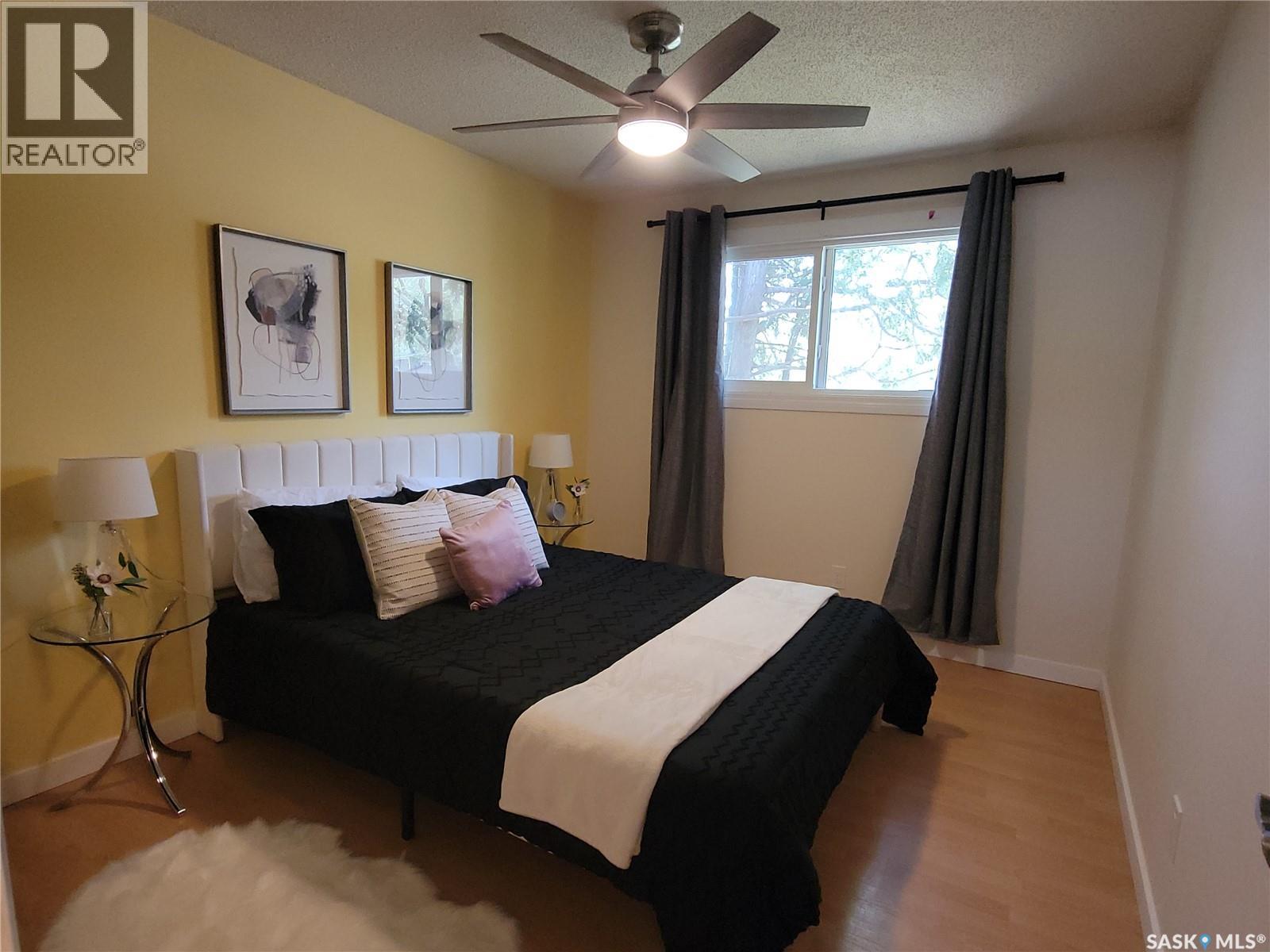1621 GREIG AVENUE - 8