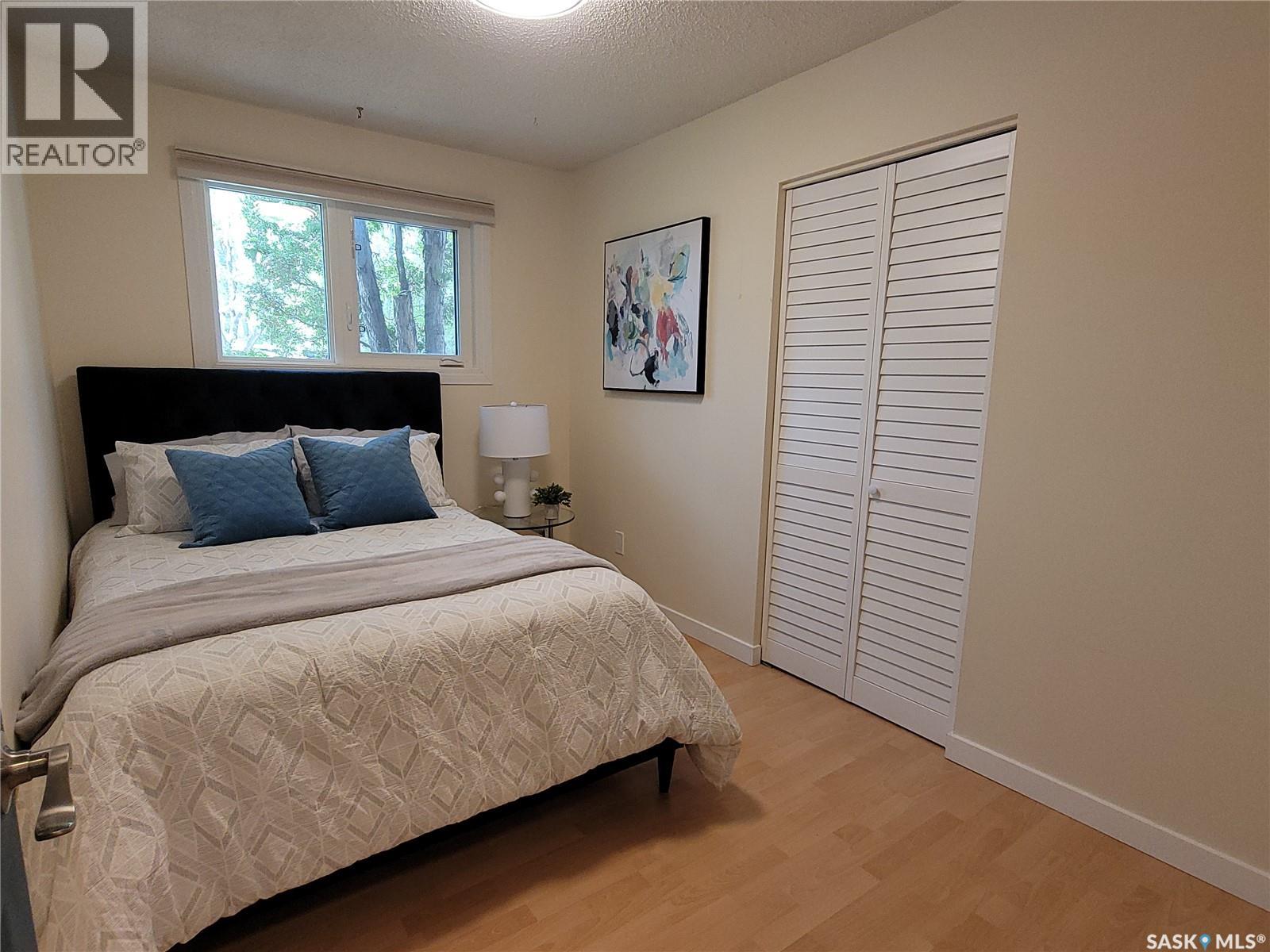 1621 GREIG AVENUE - 9