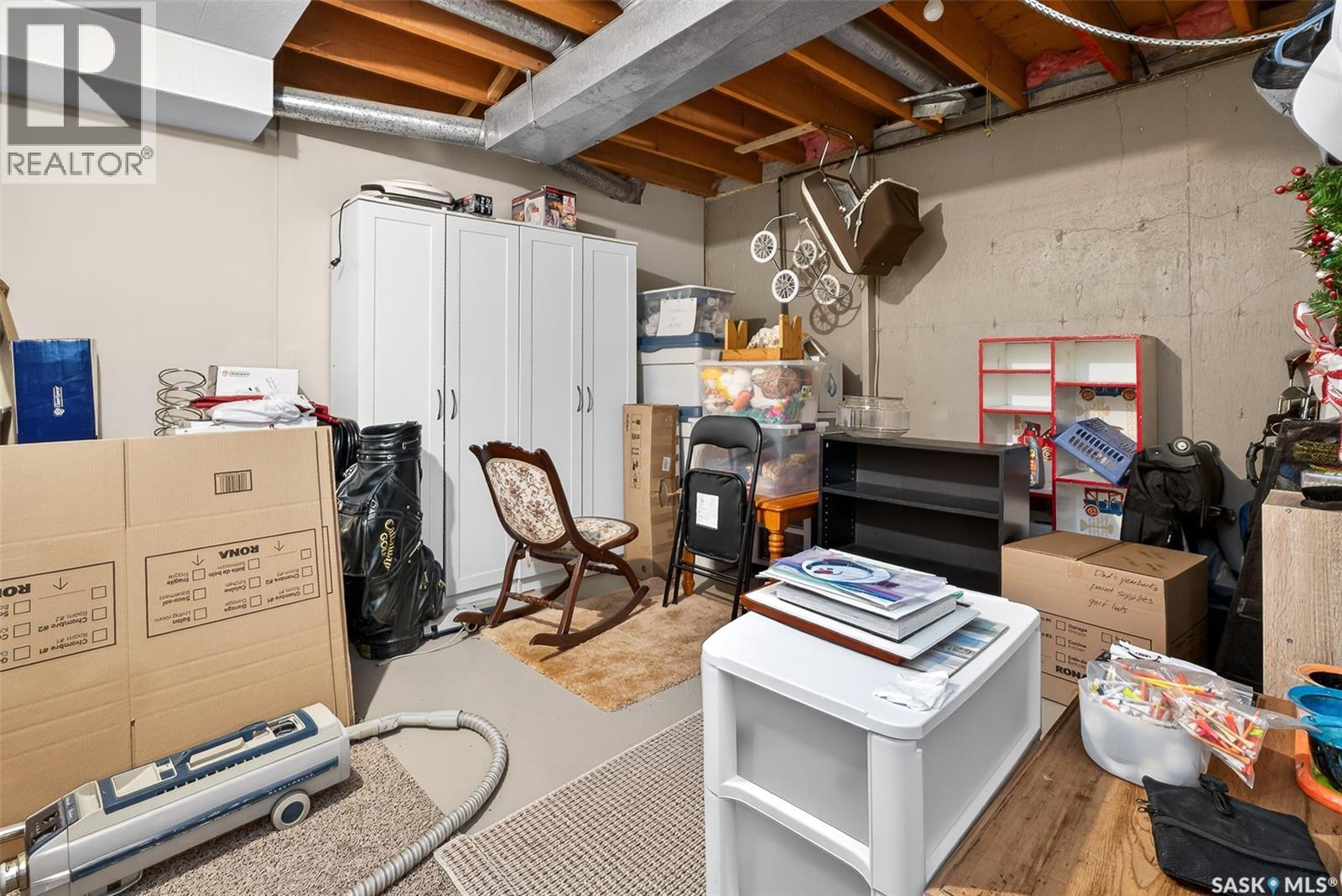 1381 Prince CRESCENT - 44