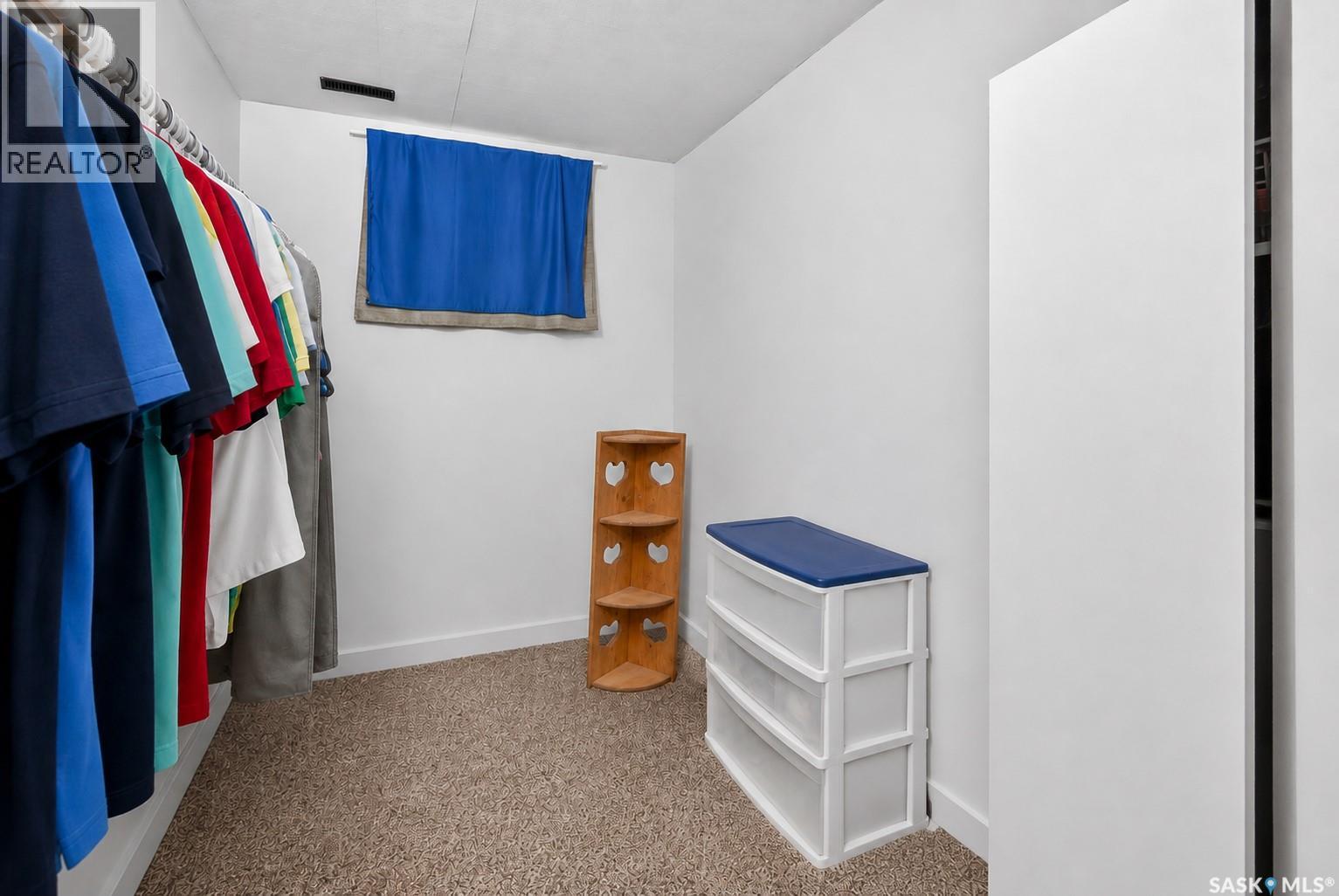 1381 Prince CRESCENT - 47