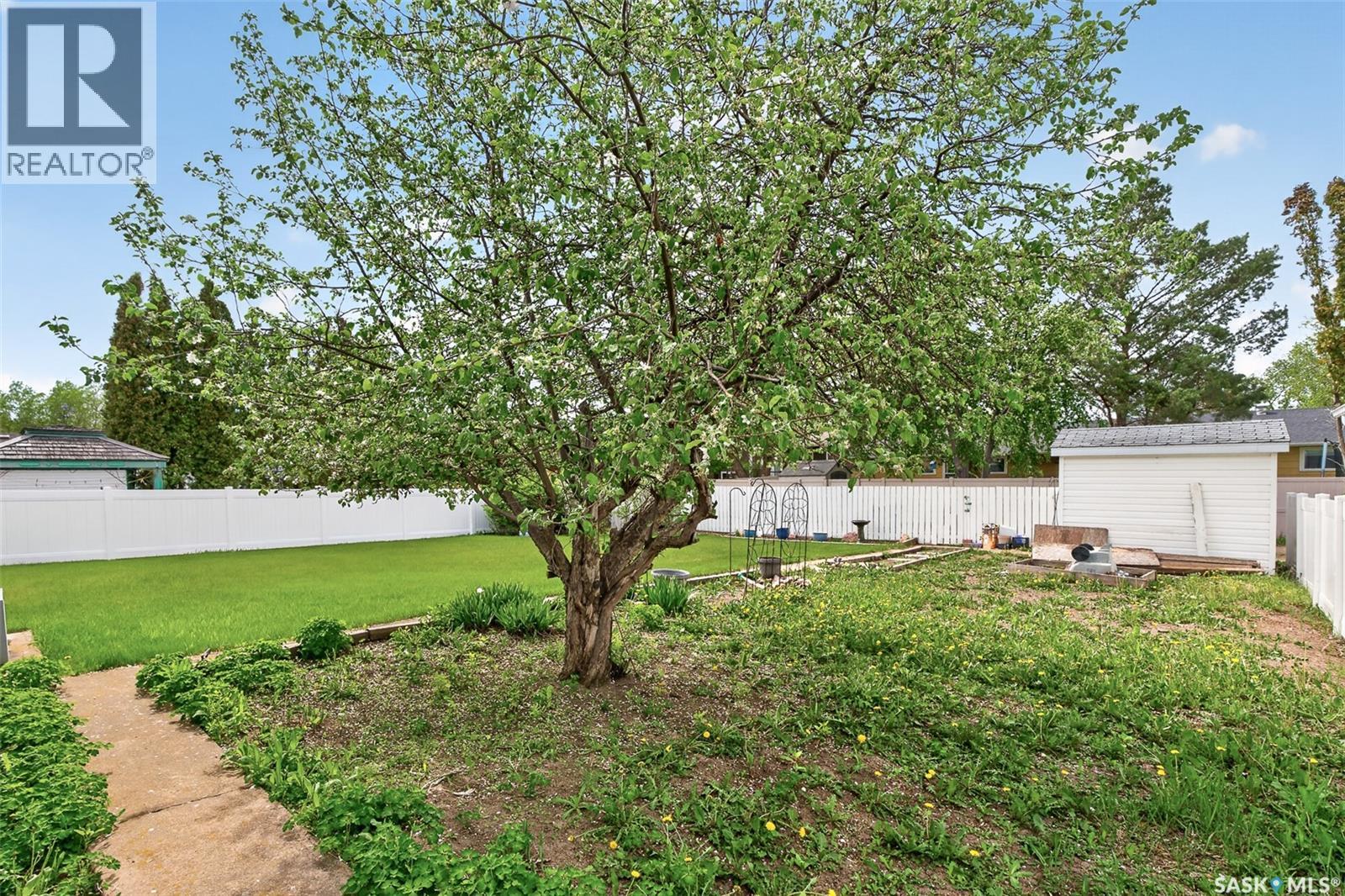 1381 Prince CRESCENT - 54