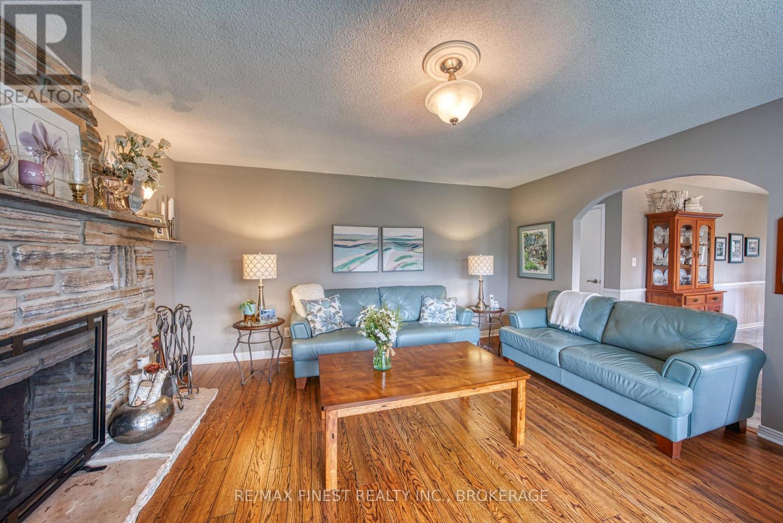 1861 BURBROOK ROAD - 18