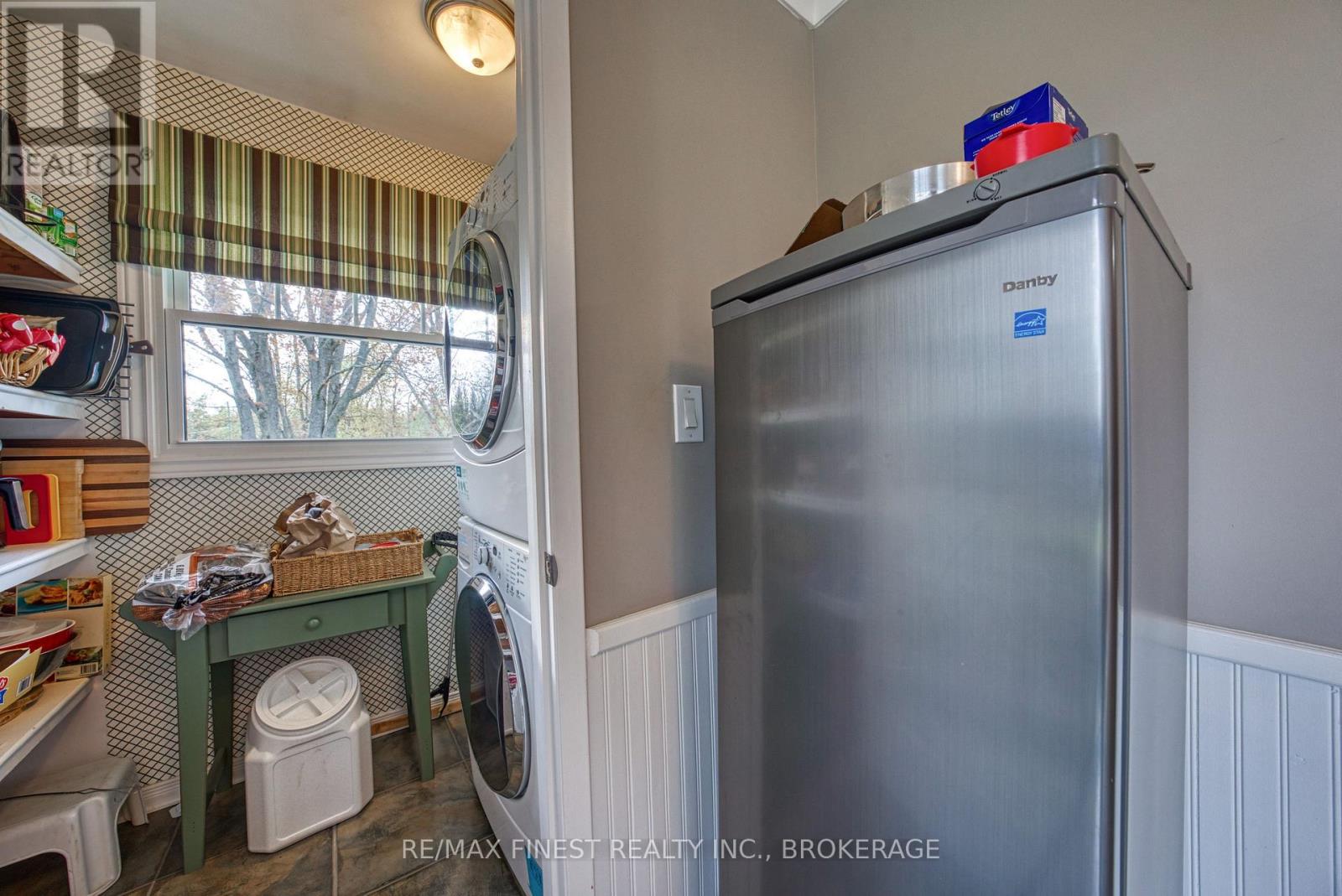 1861 BURBROOK ROAD - 30