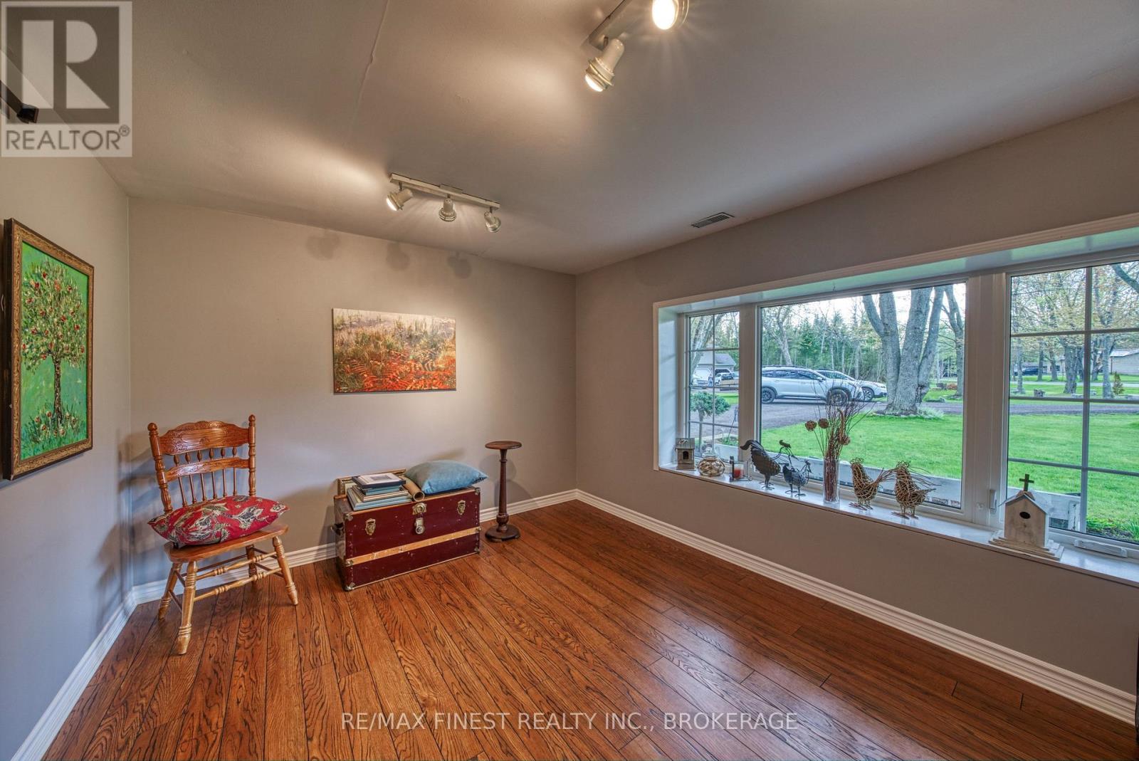 1861 BURBROOK ROAD - 42