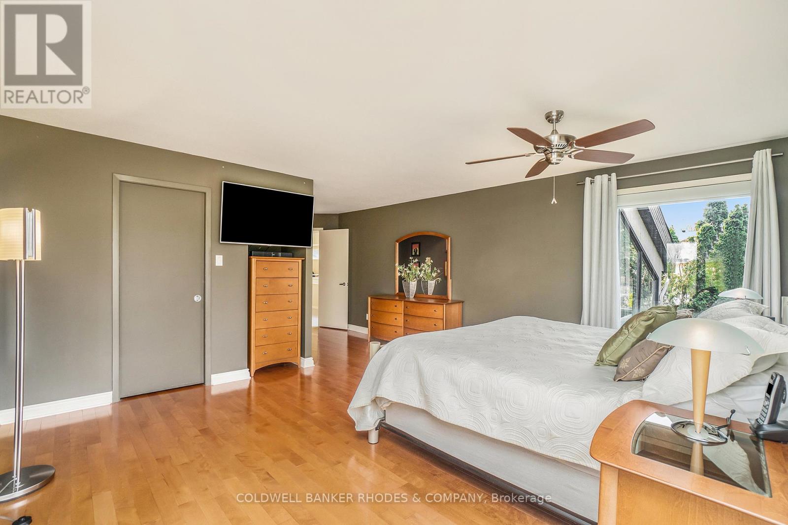3 MISSION INN GROVE - 22