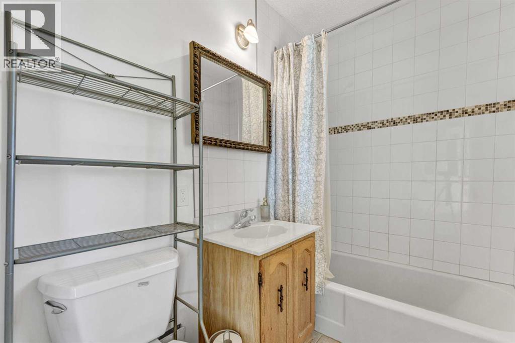119 10 Street SW - 17