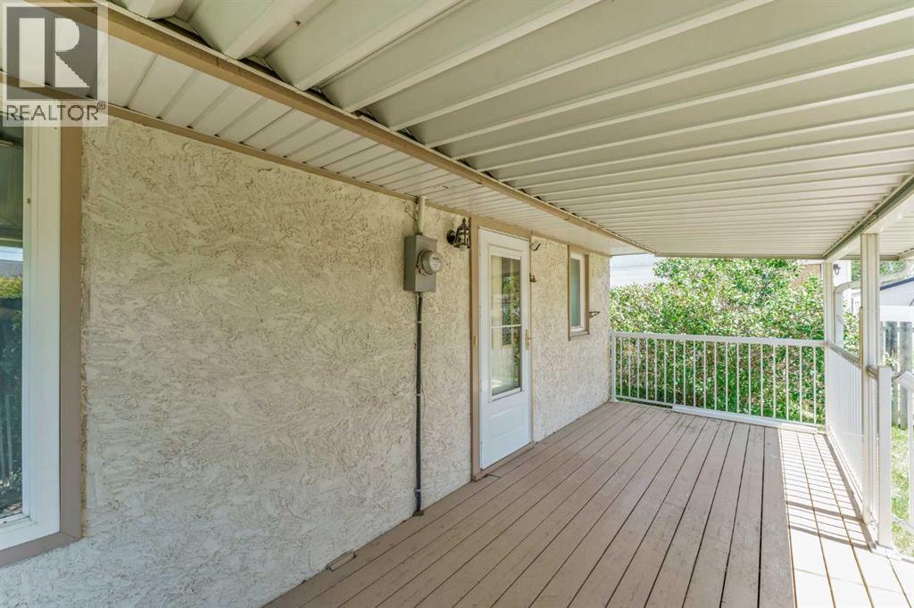 119 10 Street SW - 30