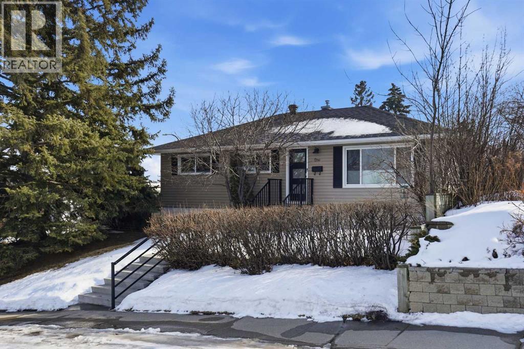 1 Thorncliffe Crescent NW - Image 2