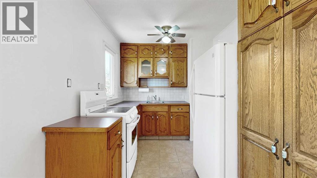 119 10 Street SW - 14