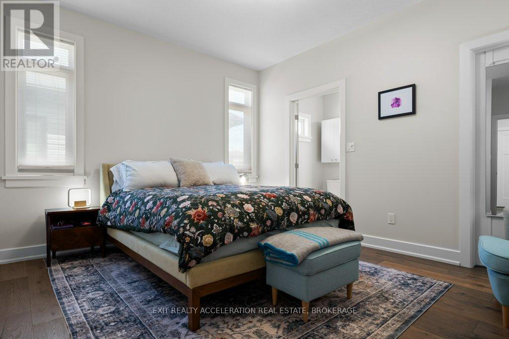 10 ADMIRAL COURT - 15