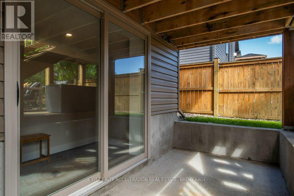 10 ADMIRAL COURT - 40