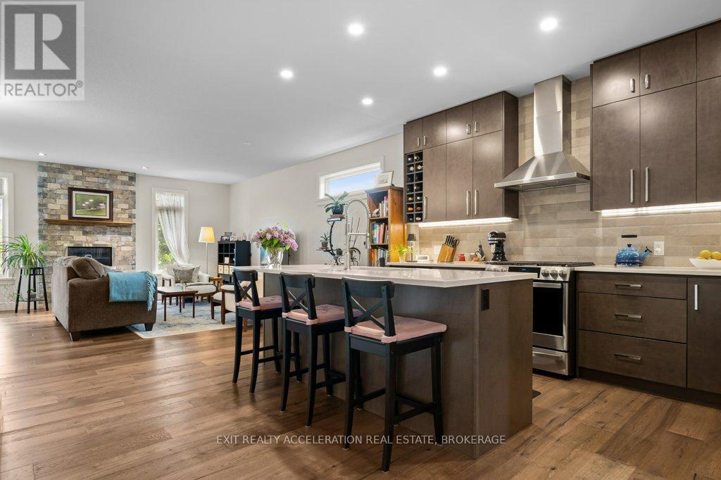 10 ADMIRAL COURT - 6