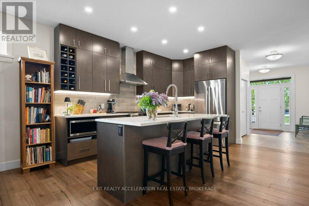 10 ADMIRAL COURT - 7