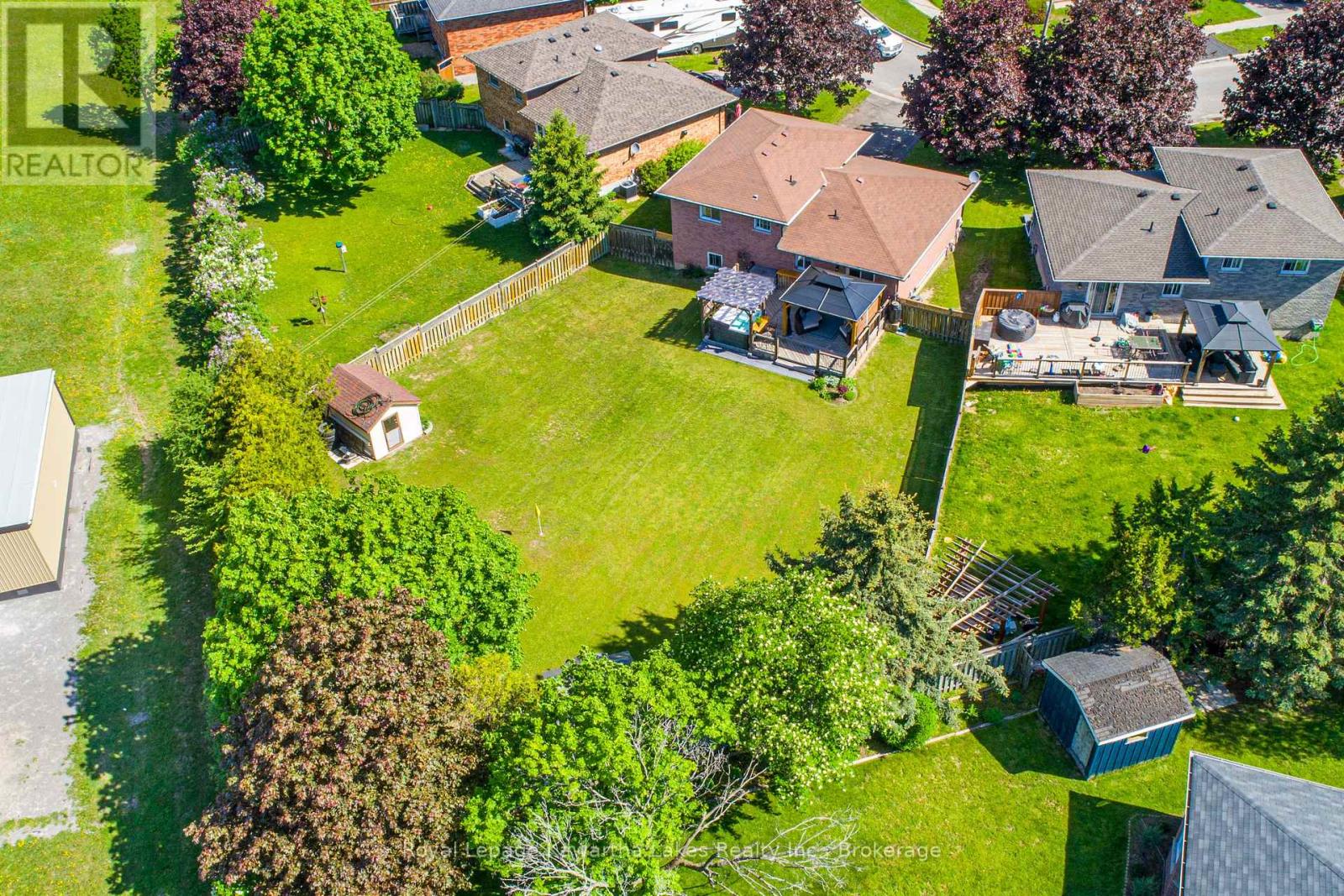 46 MADILL CRESCENT - 10