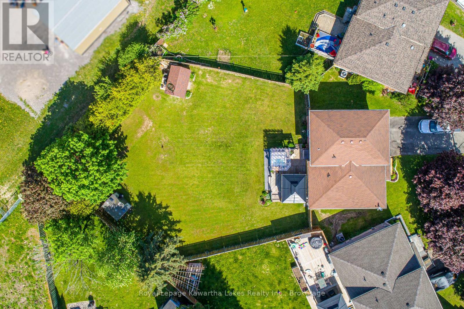 46 MADILL CRESCENT - 11
