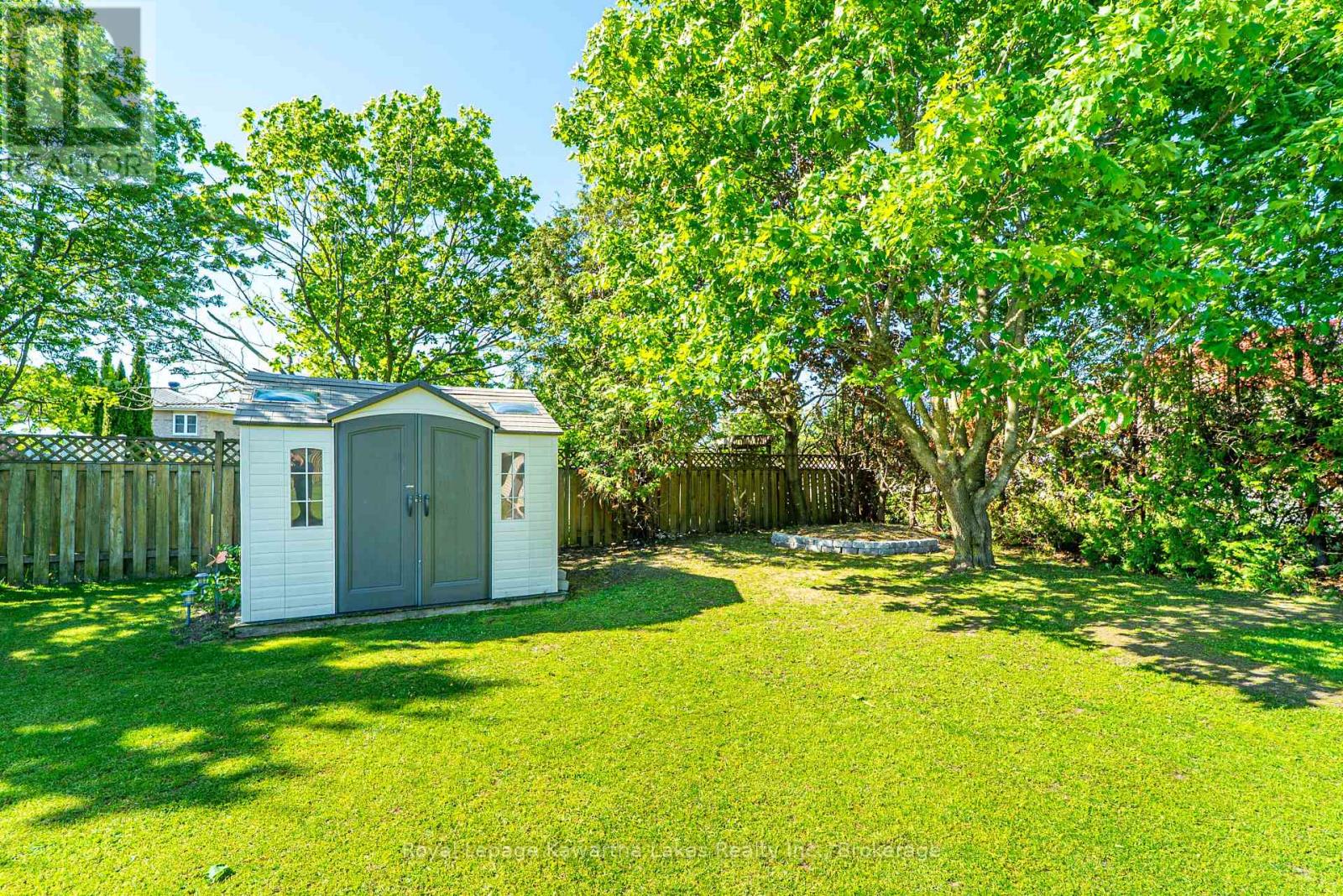 46 MADILL CRESCENT - 16
