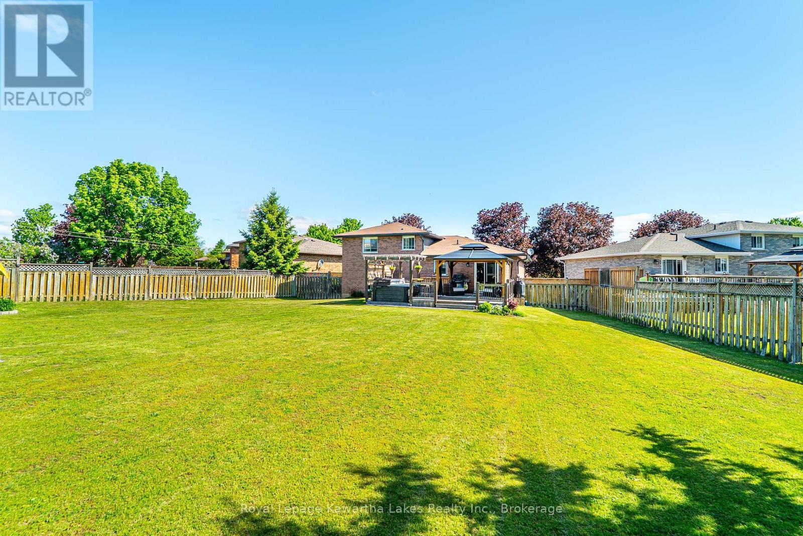 46 MADILL CRESCENT - 17