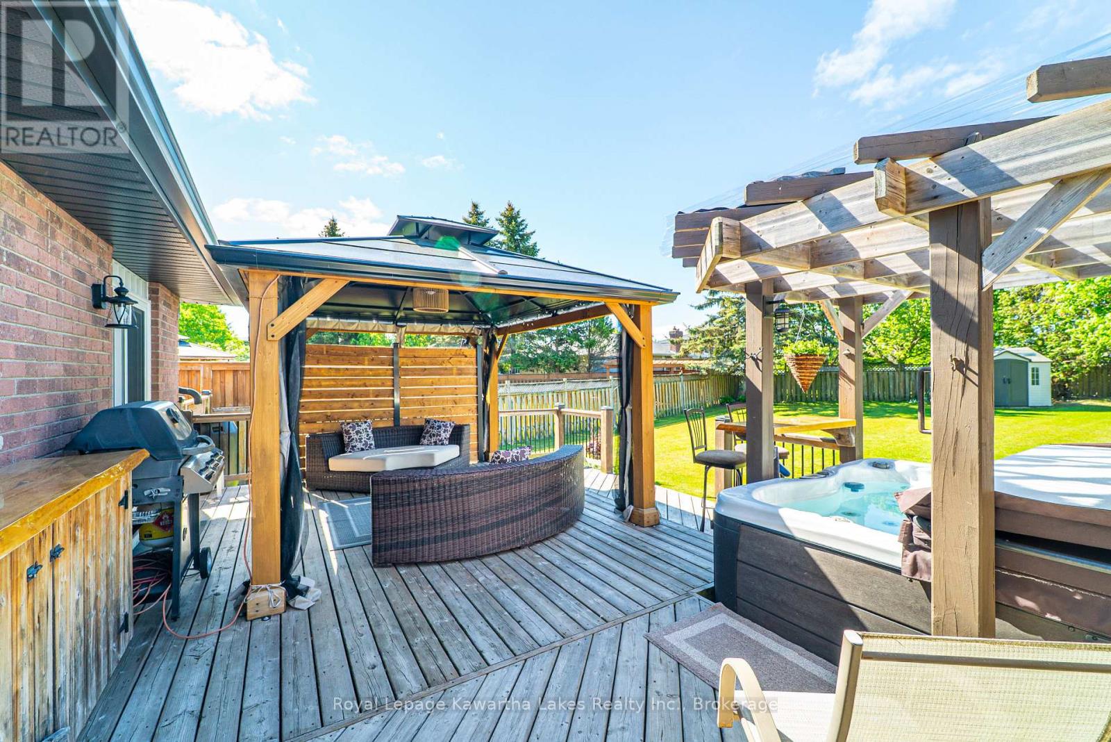46 MADILL CRESCENT - 23