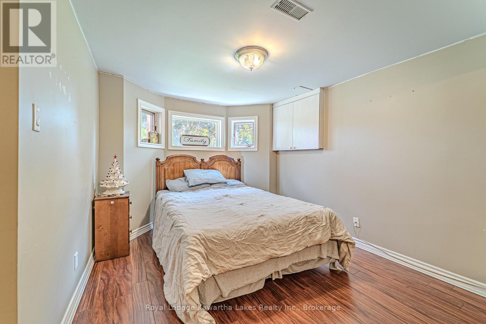 46 MADILL CRESCENT - 27