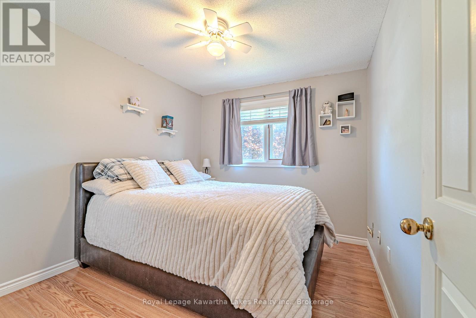 46 MADILL CRESCENT - 33