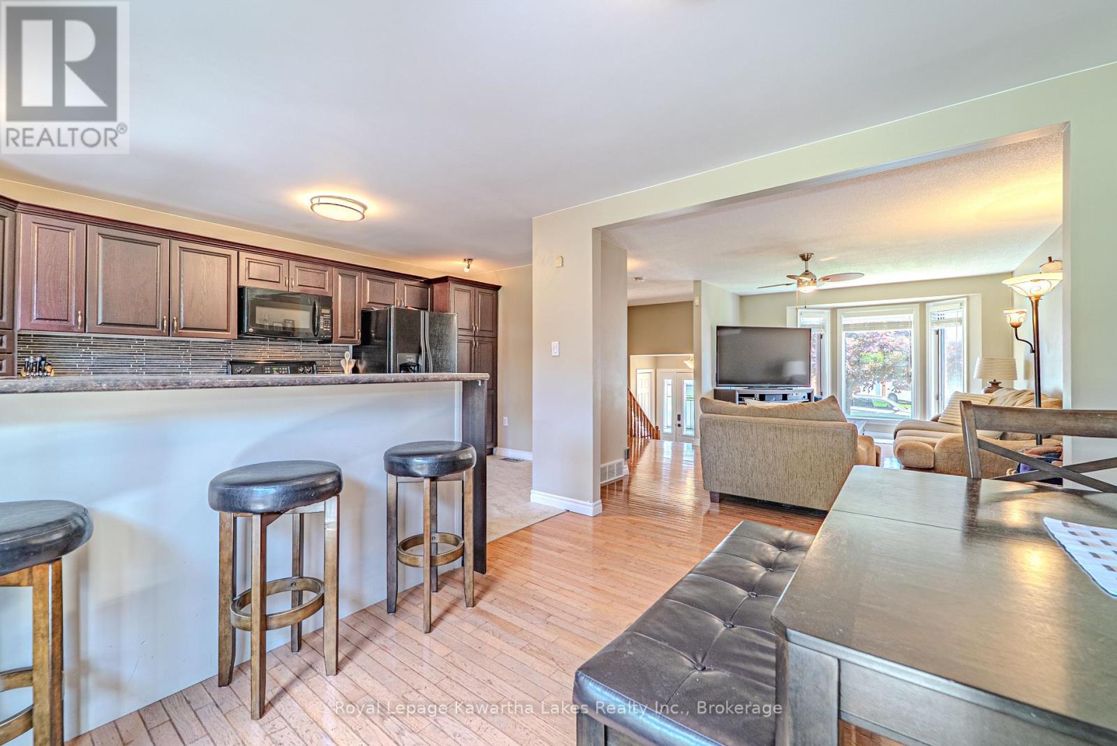 46 MADILL CRESCENT - 44