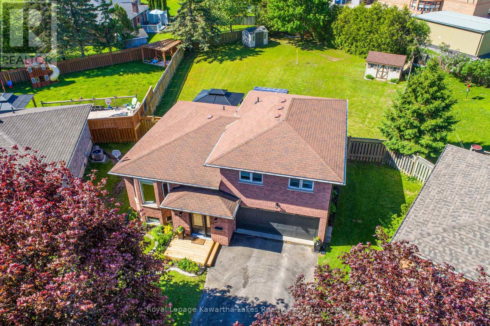 46 MADILL CRESCENT - 8