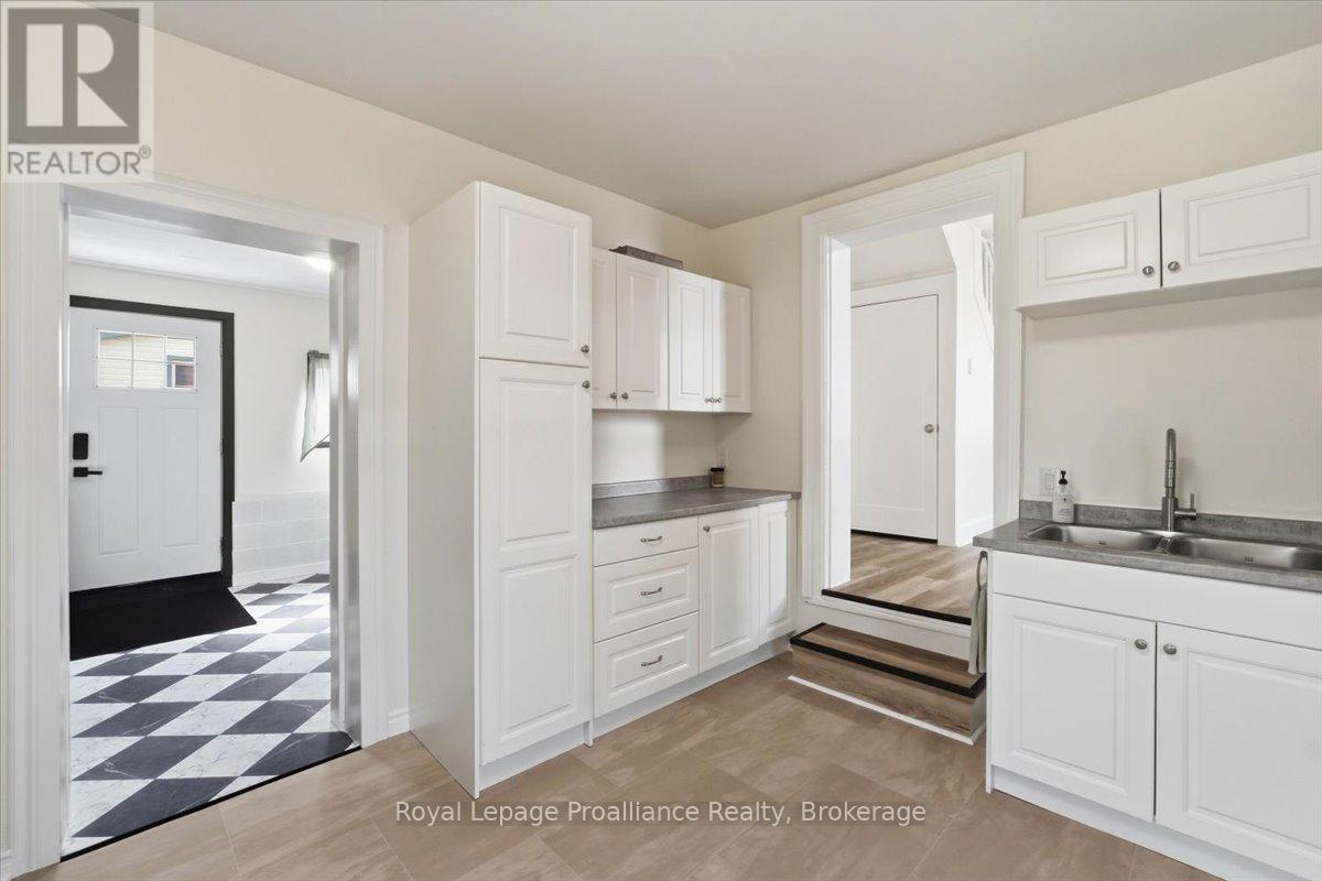 26 MARMORA STREET - 10