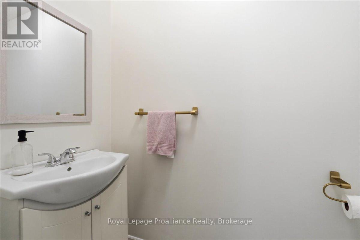 26 MARMORA STREET - 22