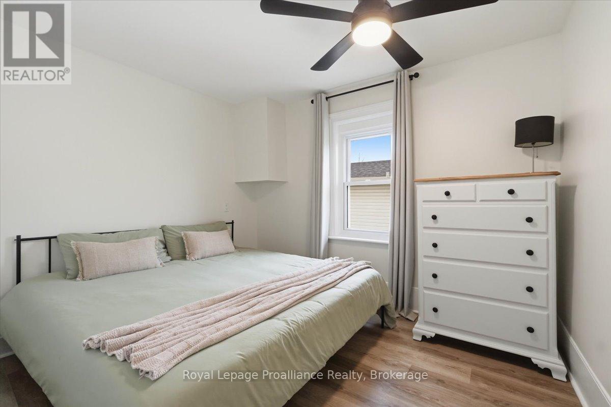 26 MARMORA STREET - 24