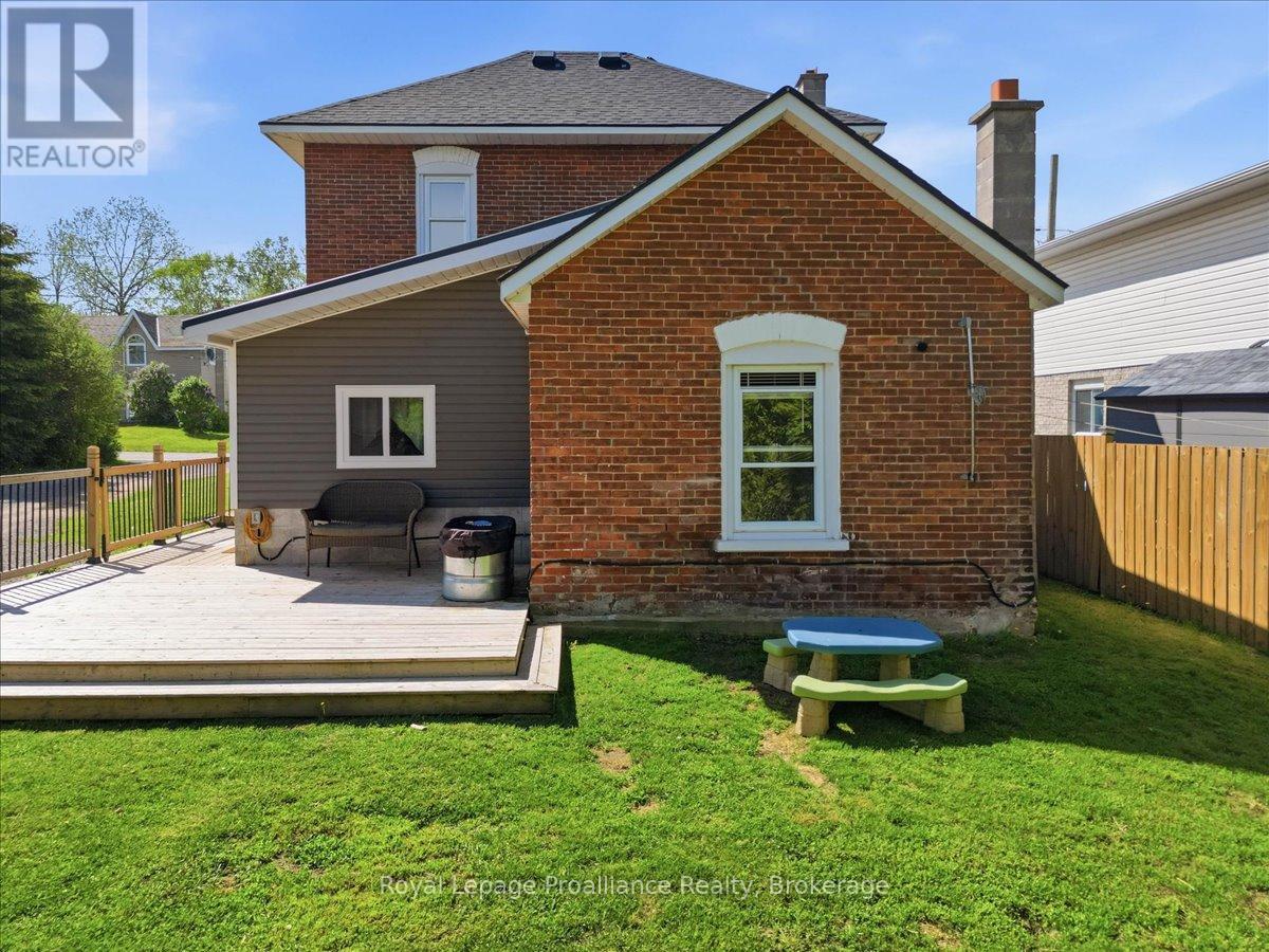 26 MARMORA STREET - 30