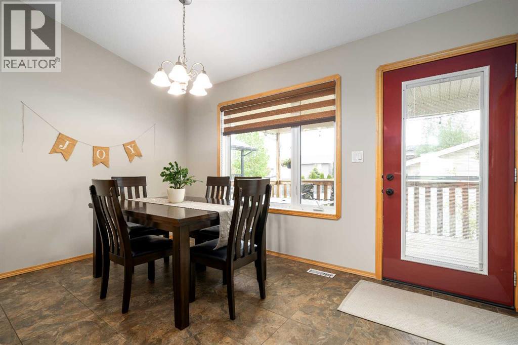 91 Hunt Crescent NE — photo 15
