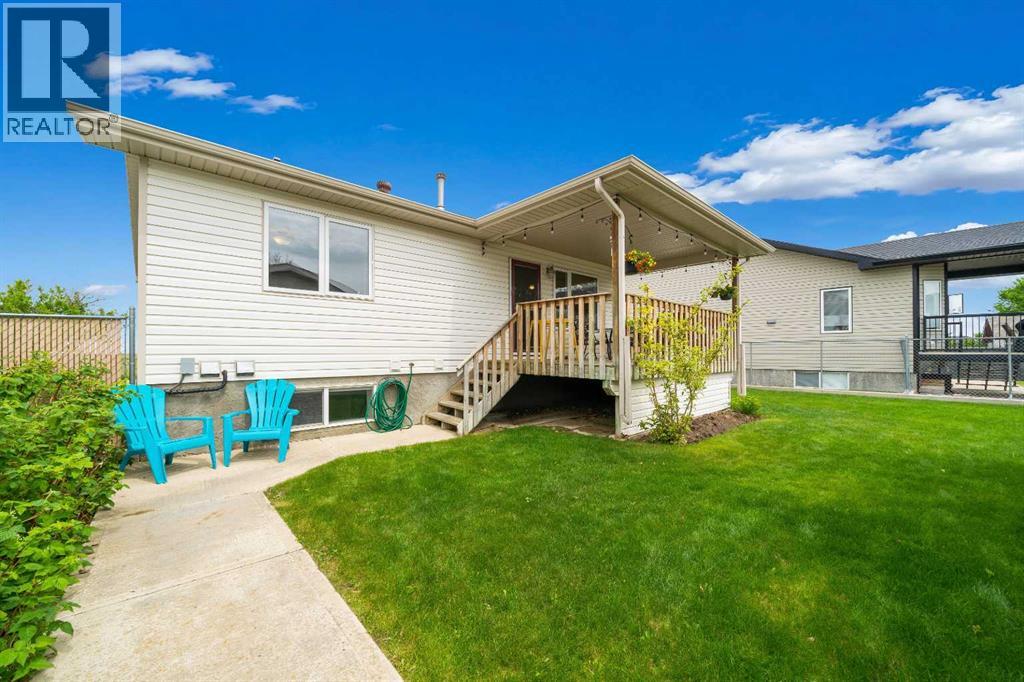 91 Hunt Crescent NE - photo 5