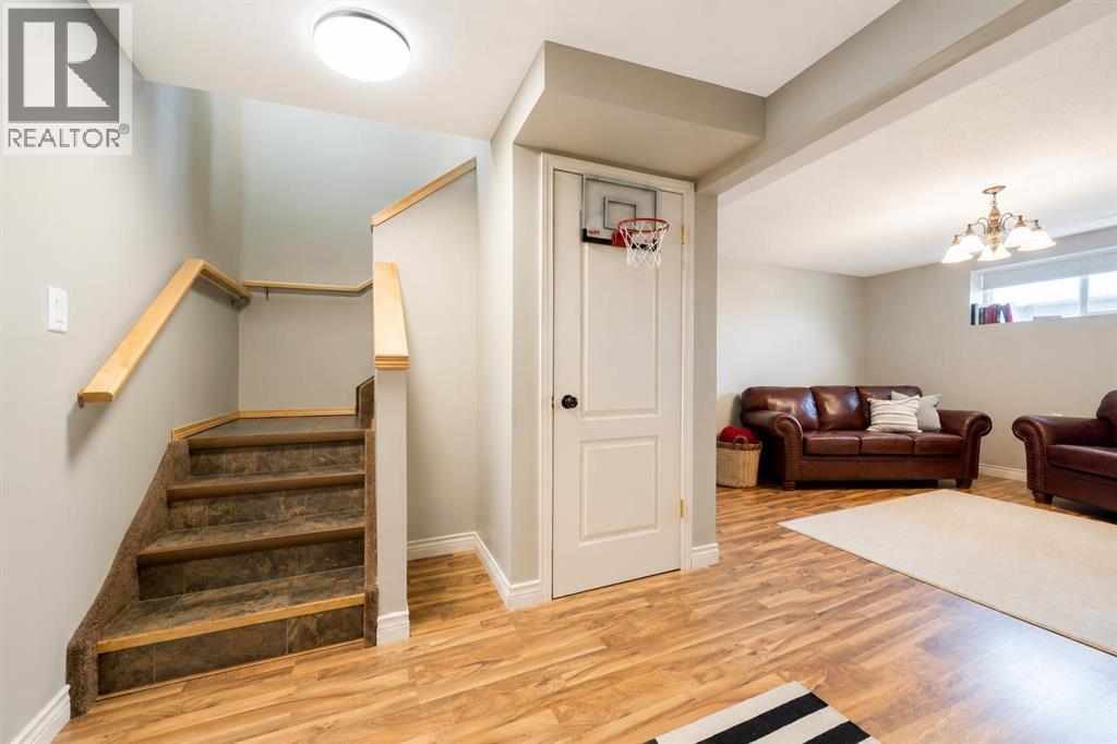 91 Hunt Crescent NE — photo 21