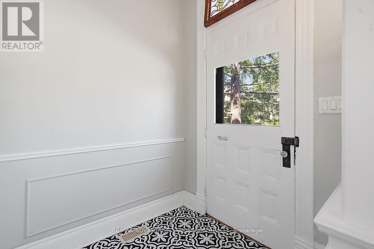 13 BRIGHTON STREET - 15