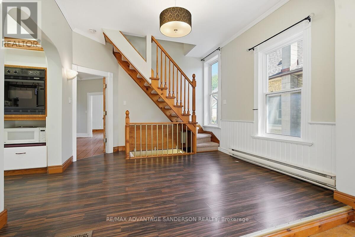 13 BRIGHTON STREET - 25