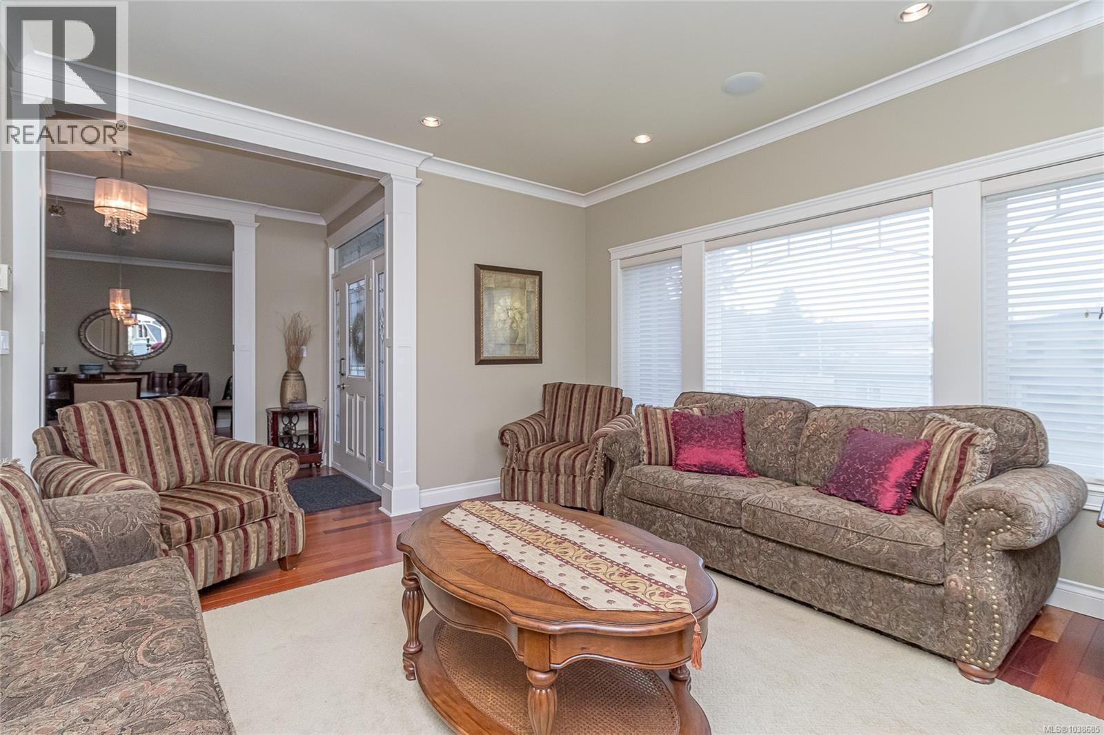 10115 Chemainus Rd - 10