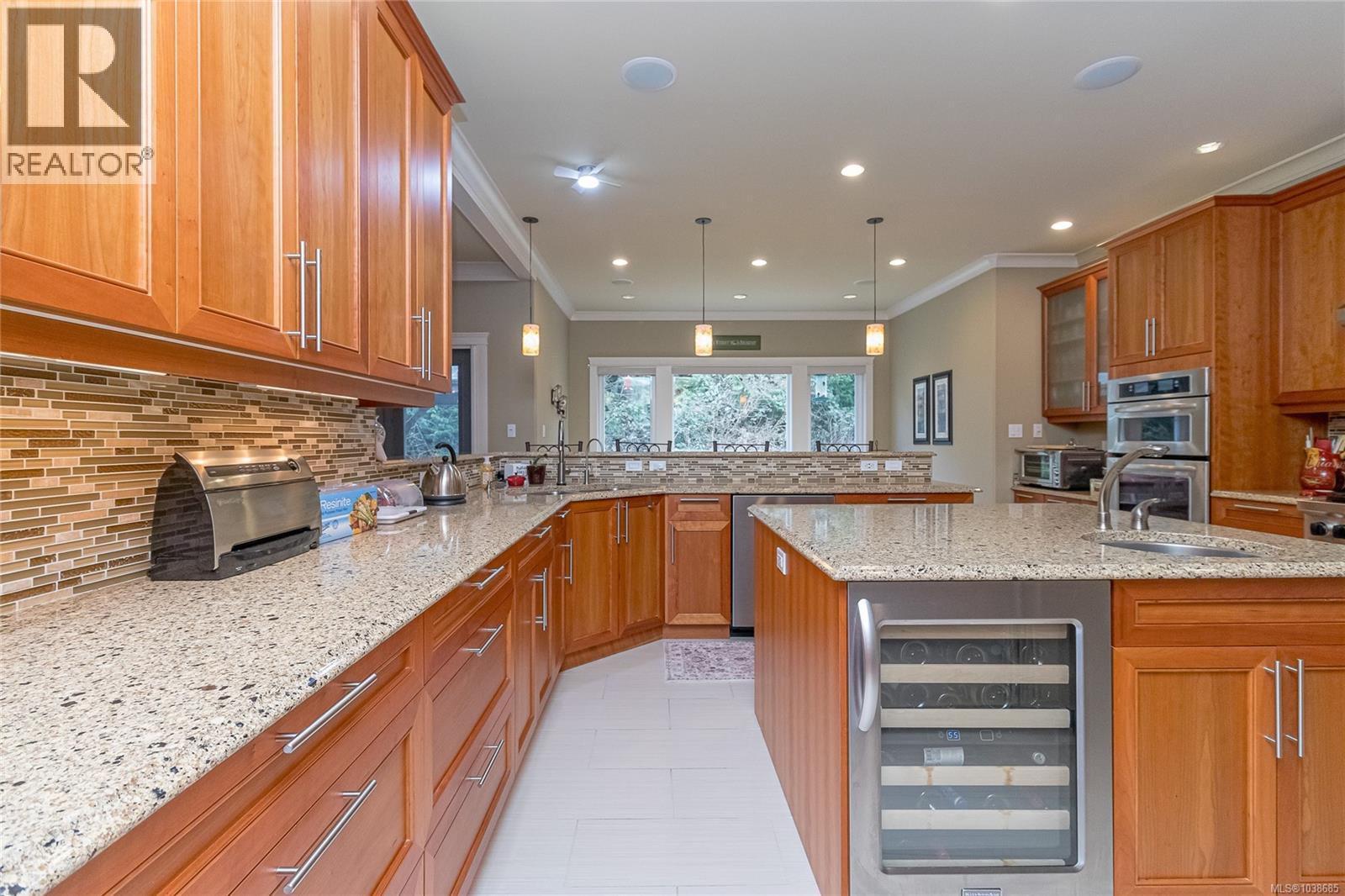 10115 Chemainus Rd - 32