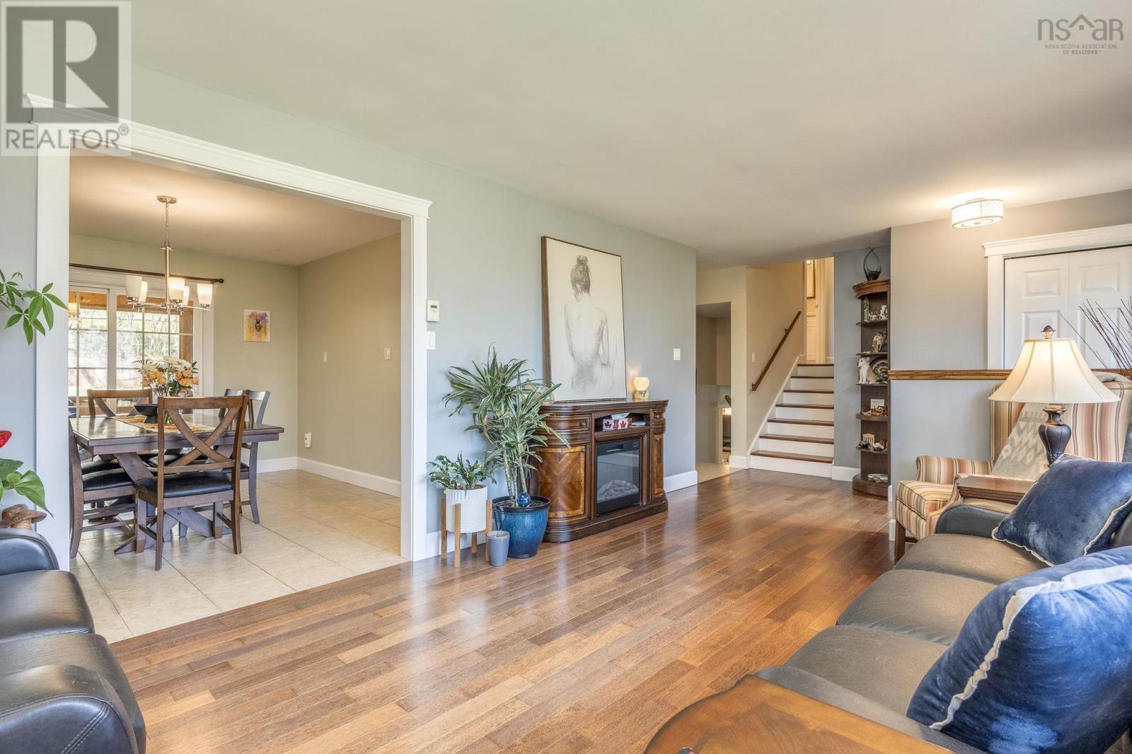 909 Julie Drive - 10