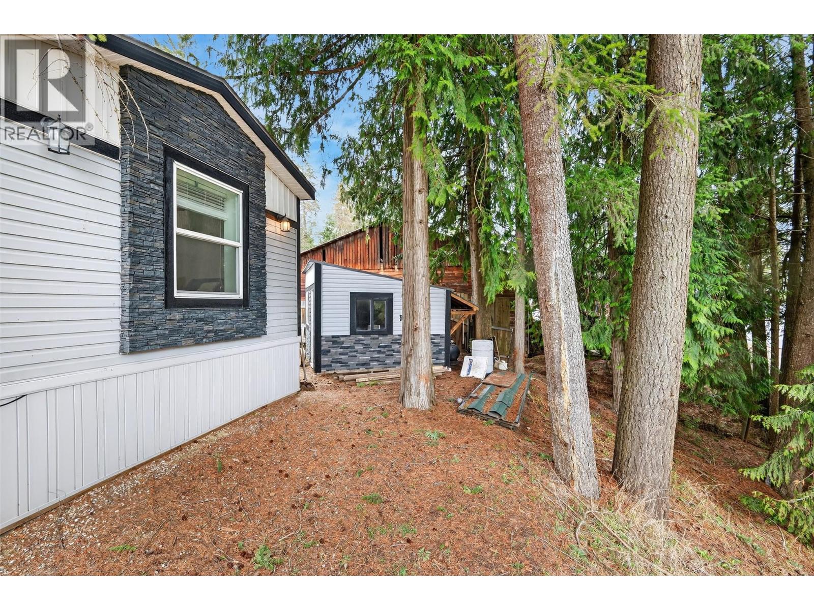 #11 5235 Shaw Road - 38