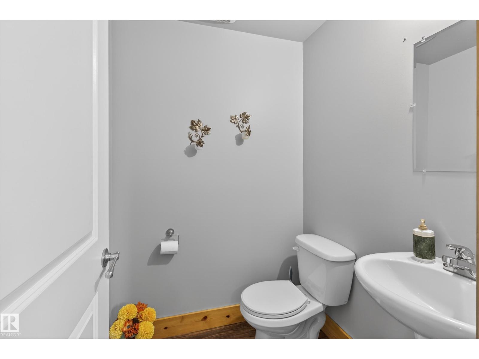 21 Beaverhill View Cr - 32