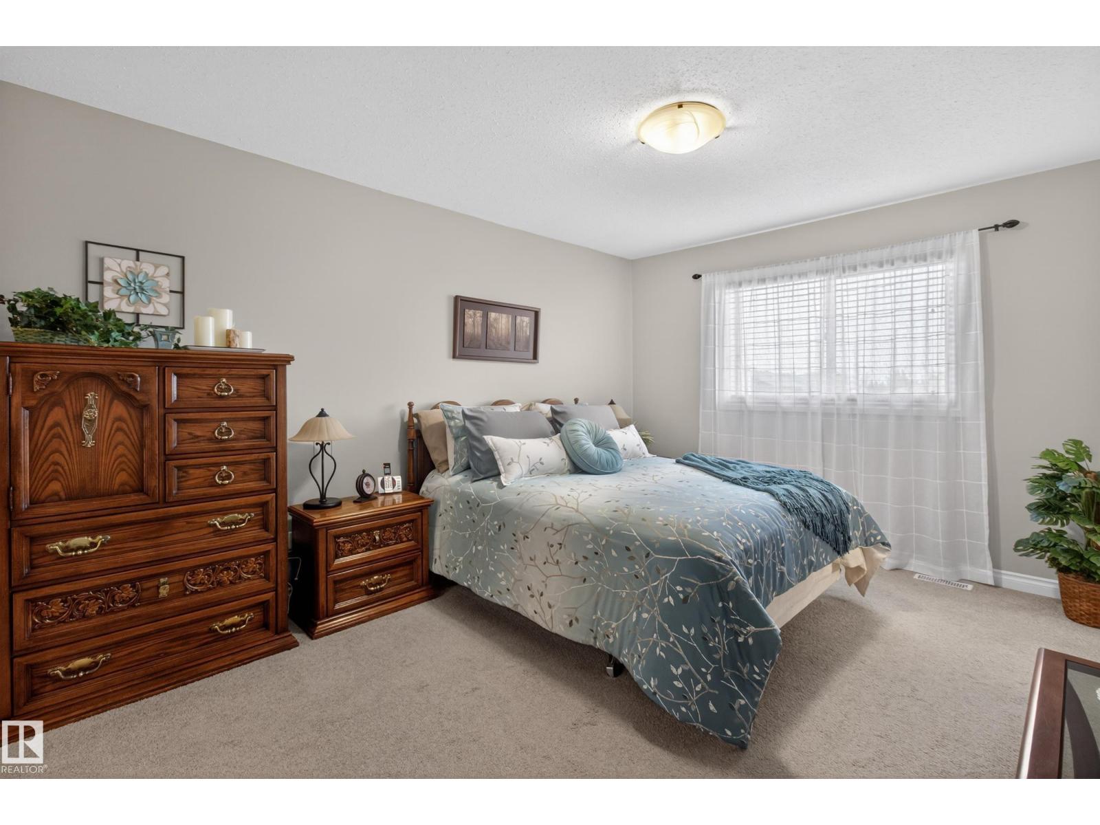 21 Beaverhill View Cr - 21
