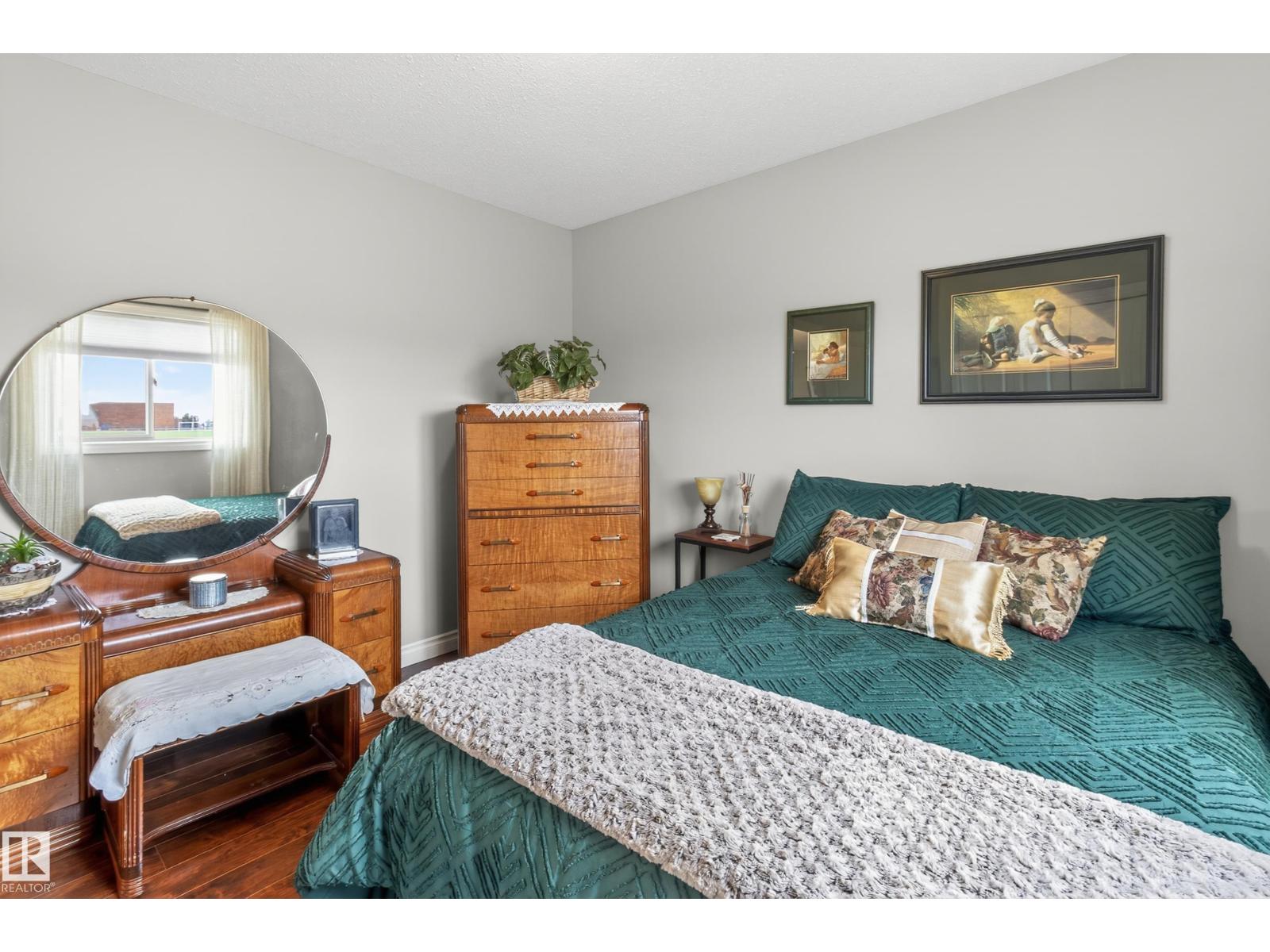 21 Beaverhill View Cr - 16