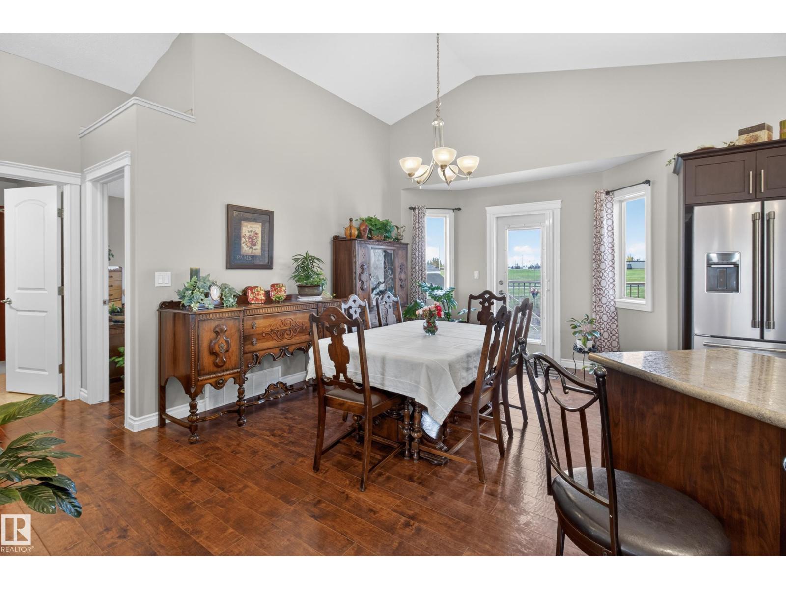 21 Beaverhill View Cr - 5