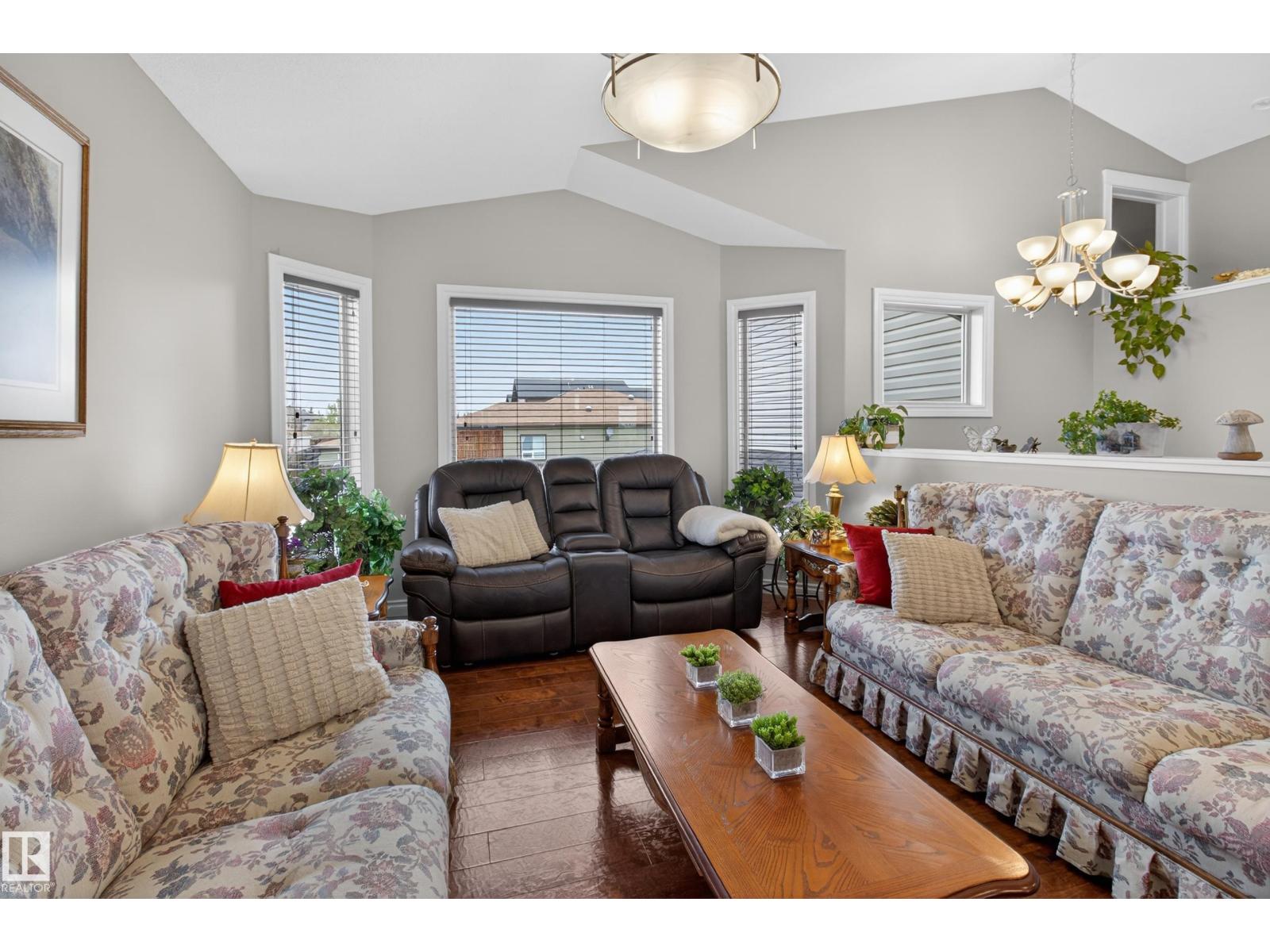 21 Beaverhill View Cr - 12