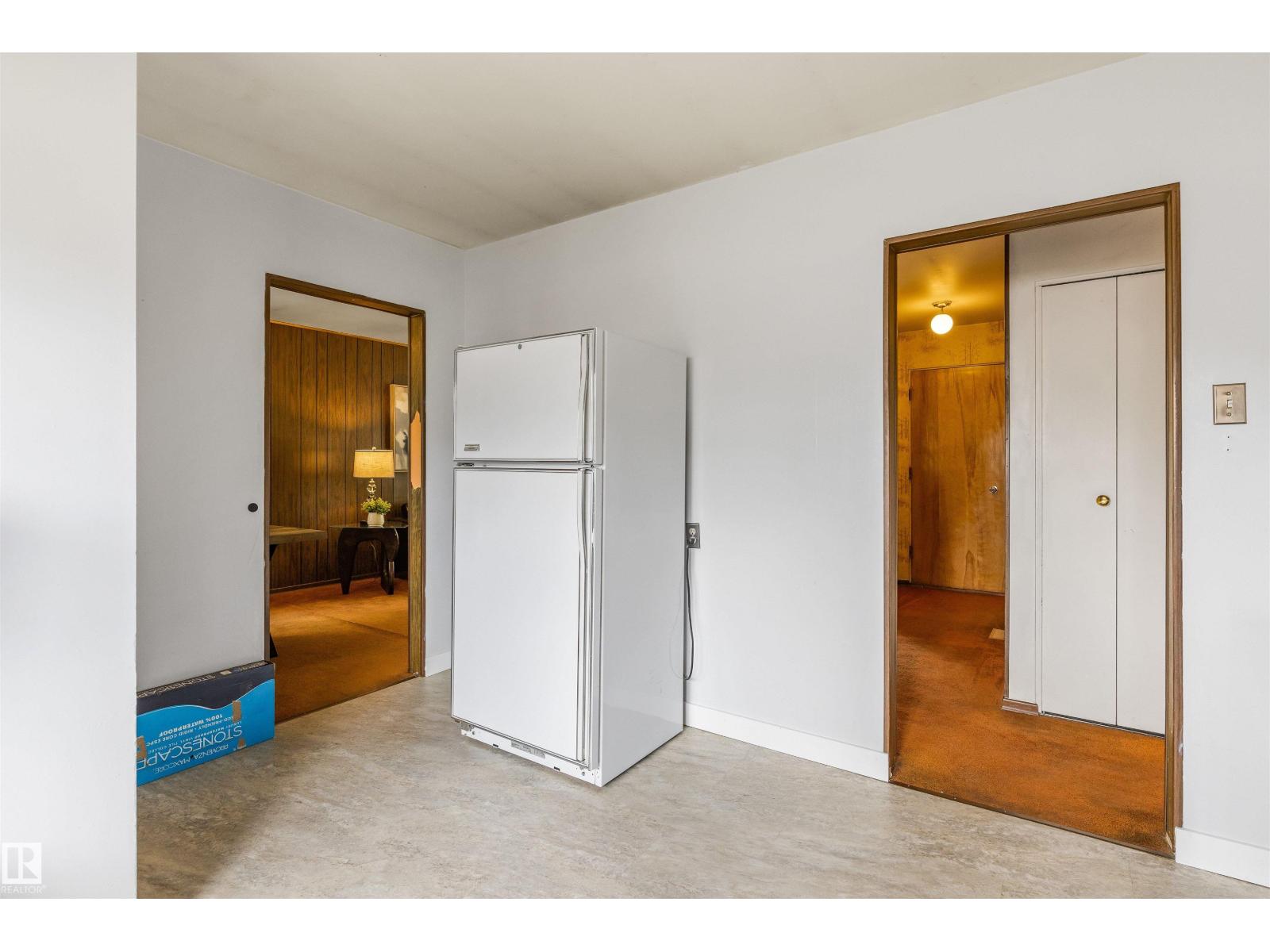 18 SUNNYSIDE CR - 14