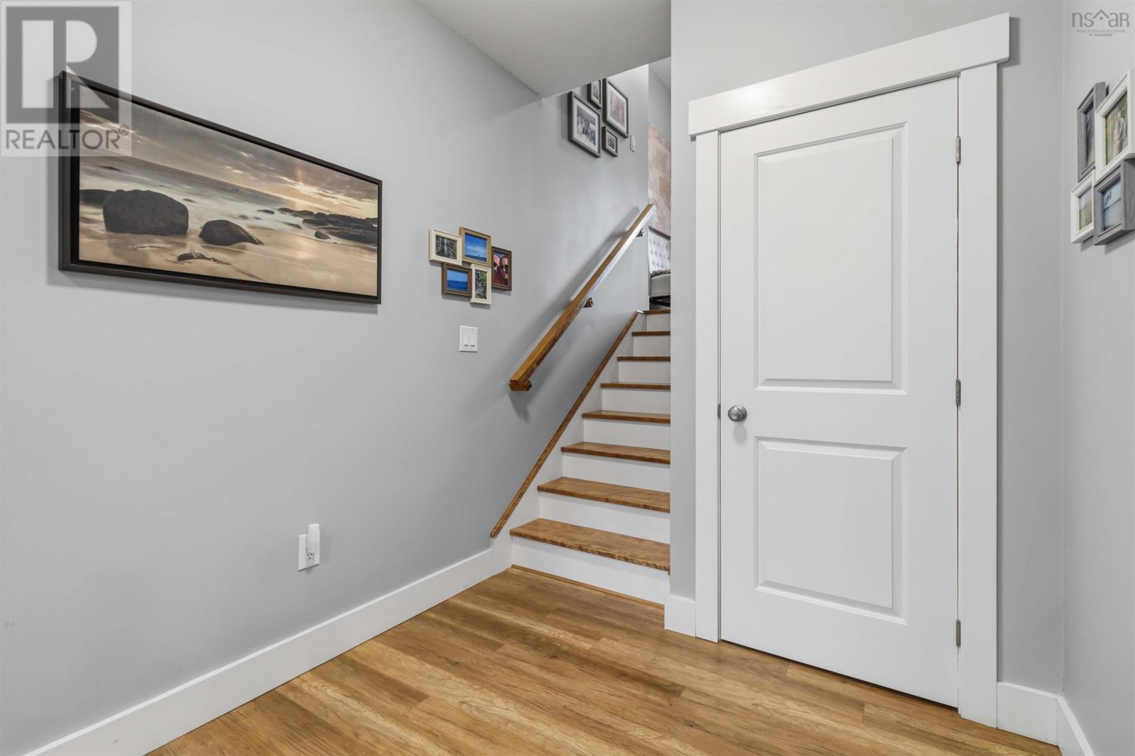 Property 20 of 41 of 19 PINE HILL Drive