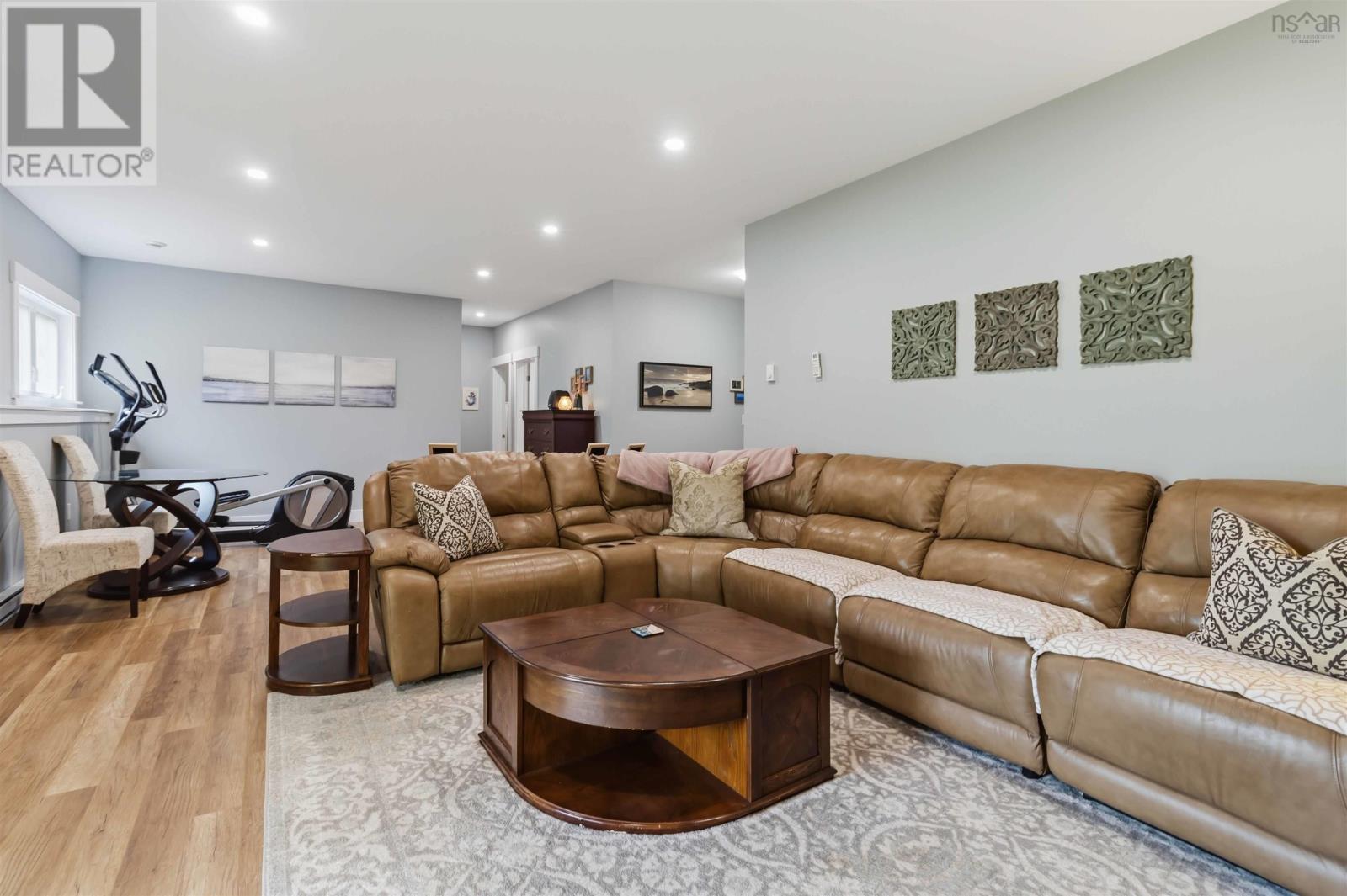 19 PINE HILL Drive - 26
