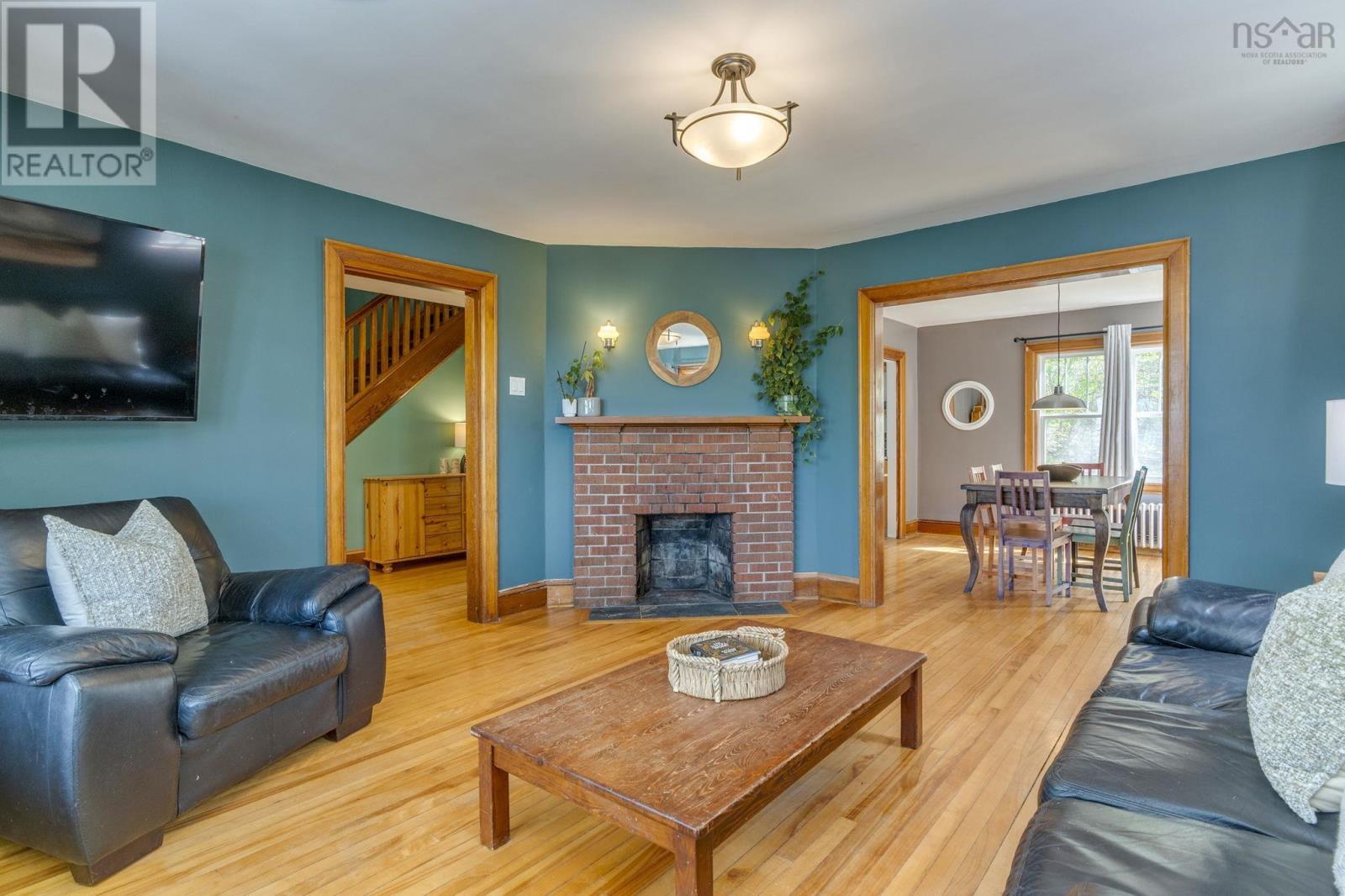 19 Tophill Road - 9