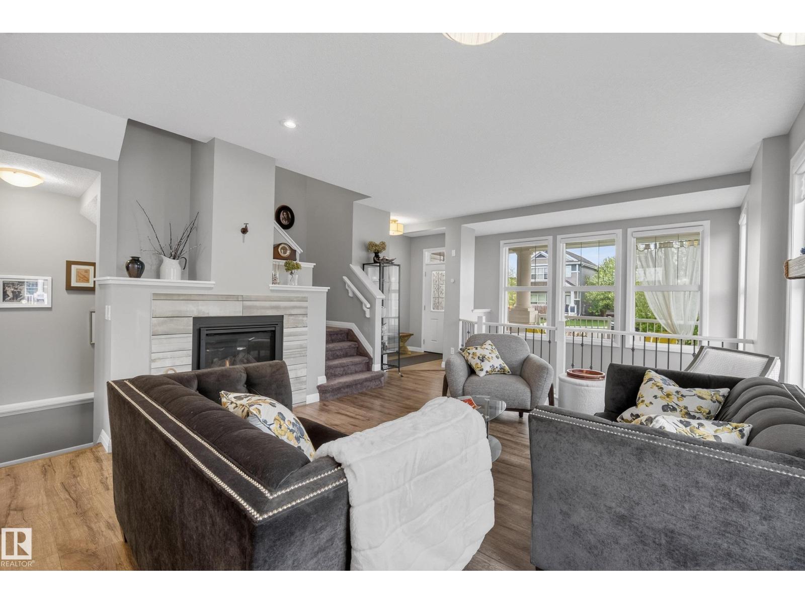8416 23 AV SW - 13