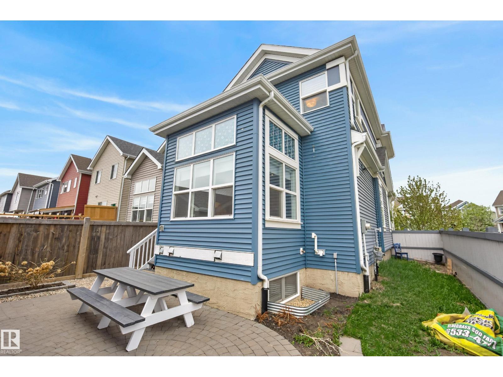 8416 23 AV SW - 47